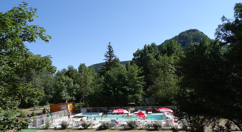 camping_le_clos_des_peupliers_piscine_1